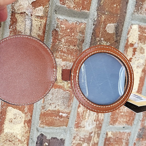 Patricia Nash Vintage Patch Turno Mirror - Picture 8 of 9